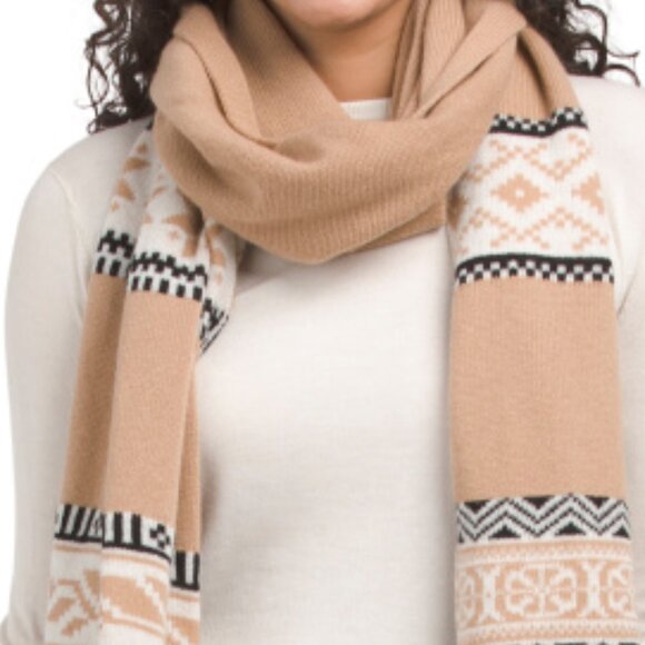 NEW HANNAH ROSE Merino Wool Snowflake Fair Isle Pattern Scarf Camel 563mn - Picture 2 of 4